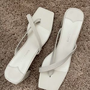 Tony Bianco Serrah Milk Carpeto Sandala